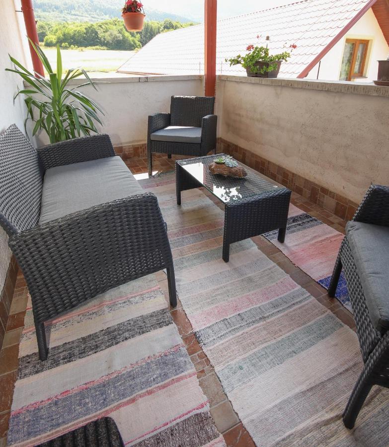 Apartman Lucija & Luka Оточац Экстерьер фото